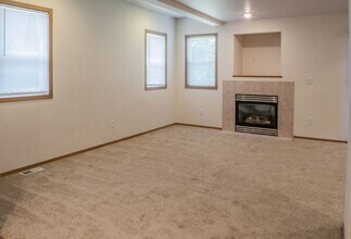 11730 51st Ave NE-Unit -A in Marysville, WA - Building Photo - Building Photo