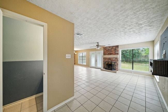 5203 E Pagewick Dr in Houston, TX - Foto de edificio - Building Photo
