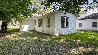613 Montgomery Ave in West Monroe, LA - Foto de edificio - Building Photo