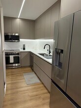 10185 Collins Ave, Unit 1220 in Bal Harbour, FL - Building Photo - Building Photo