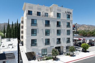 Lumina in Chatsworth, CA - Foto de edificio - Building Photo