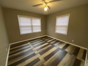 1606 N Meadowbrook Dr in Enid, OK - Building Photo - Building Photo