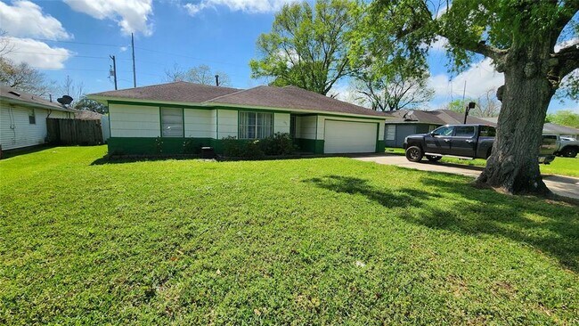 3911 Avalon Ave in Port Arthur, TX - Building Photo - Building Photo