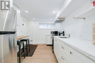 69 Searle Ave in Toronto, ON - Building Photo - Building Photo