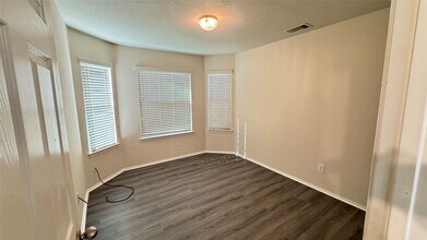 914 Crestmont Trail Dr in Missouri City, TX - Building Photo - Building Photo