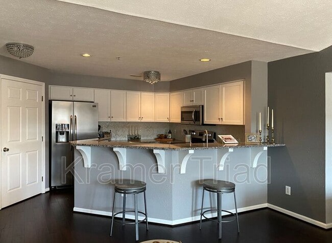 property at 1384 Heatherwood Ln