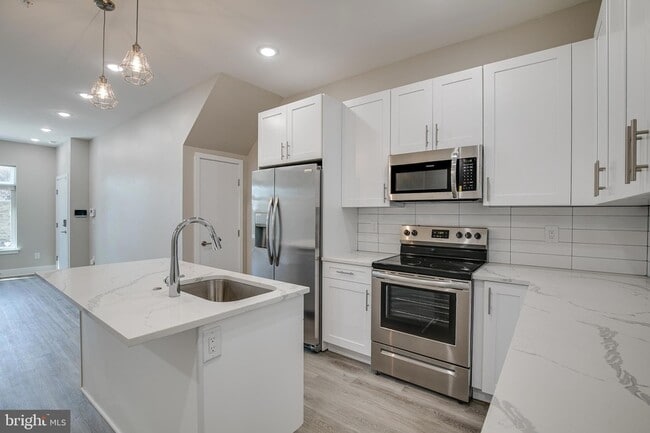 property at 2017 N College Ave
