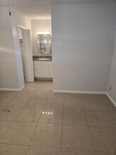 490 SE 19th Ave in Pompano Beach, FL - Building Photo - Building Photo