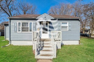 3905 Ford St in South Bend, IN - Building Photo