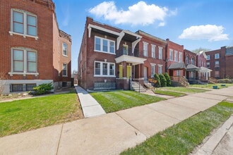 3218 California Ave, Unit 3218 California 2nd floor in St. Louis, MO - Building Photo - Building Photo