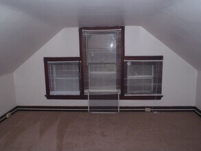 936 Ludlow Ave in Cincinnati, OH - Building Photo - Building Photo