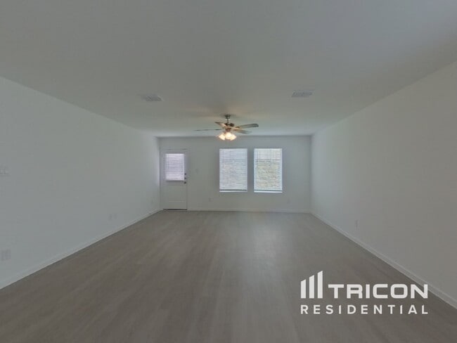 10716 Cowhide Ln in Fort Worth, TX - Building Photo - Building Photo