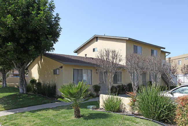 260 Lloyd St in El Cajon, CA - Foto de edificio - Building Photo