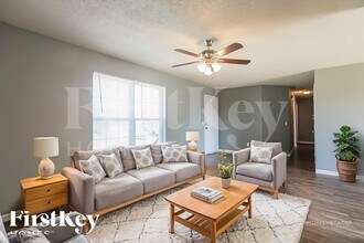 2211 Larkspur, Unit 2-1801 in Excelsior Springs, MO - Building Photo - Building Photo