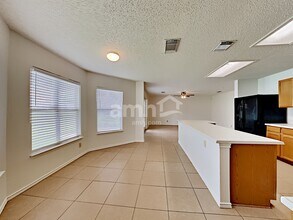8302 Parry Path in Converse, TX - Building Photo - Building Photo