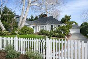 4444 Radford Ave in Los Angeles, CA - Building Photo