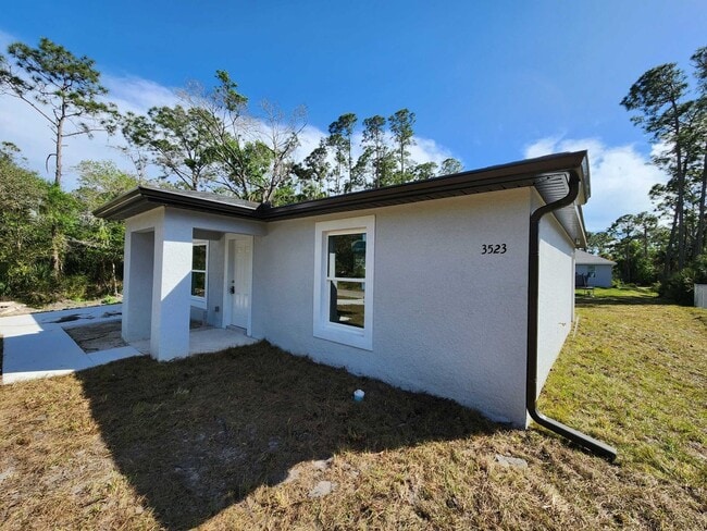 3523 49th St W in Lehigh Acres, FL - Building Photo - Building Photo