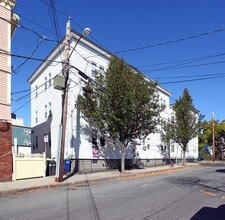 8-14 Craigie St in Somerville, MA - Building Photo - Building Photo