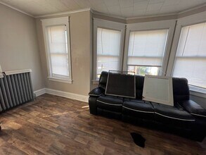 1400 Elizabeth Ave-Unit -APT 2 in Reading, PA - Building Photo - Building Photo