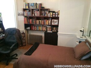 55 S Huntington Ave, Unit 101 in Boston, MA - Building Photo - Building Photo