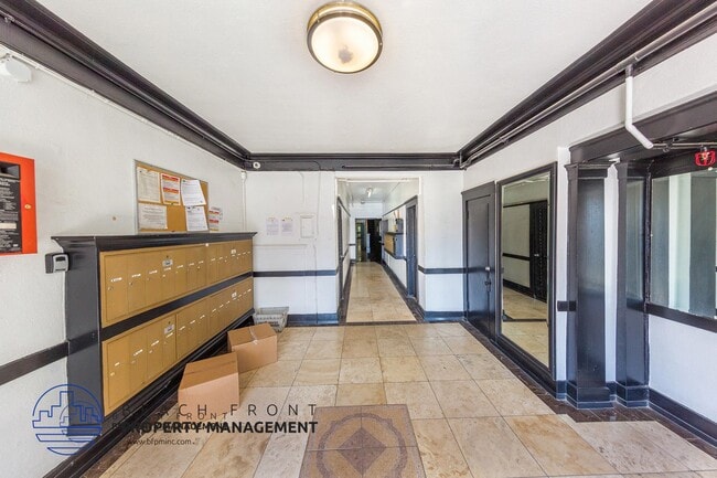 463 Hartford Ave, Unit 108 in Los Angeles, CA - Building Photo - Building Photo