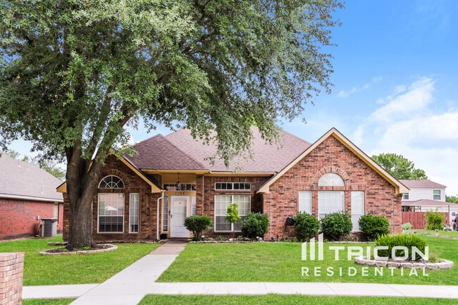 property at 2708 Hemingway Dr