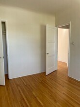 230 4th Ave in Venice, CA - Foto de edificio - Building Photo