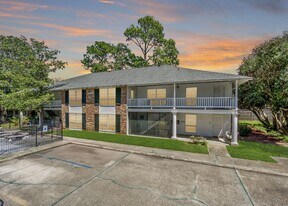 10438 Jefferson Hwy in Baton Rouge, LA - Building Photo