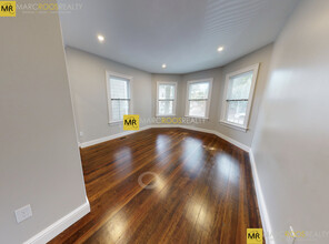 161 Hampshire St, Unit 8 in Cambridge, MA - Building Photo - Building Photo