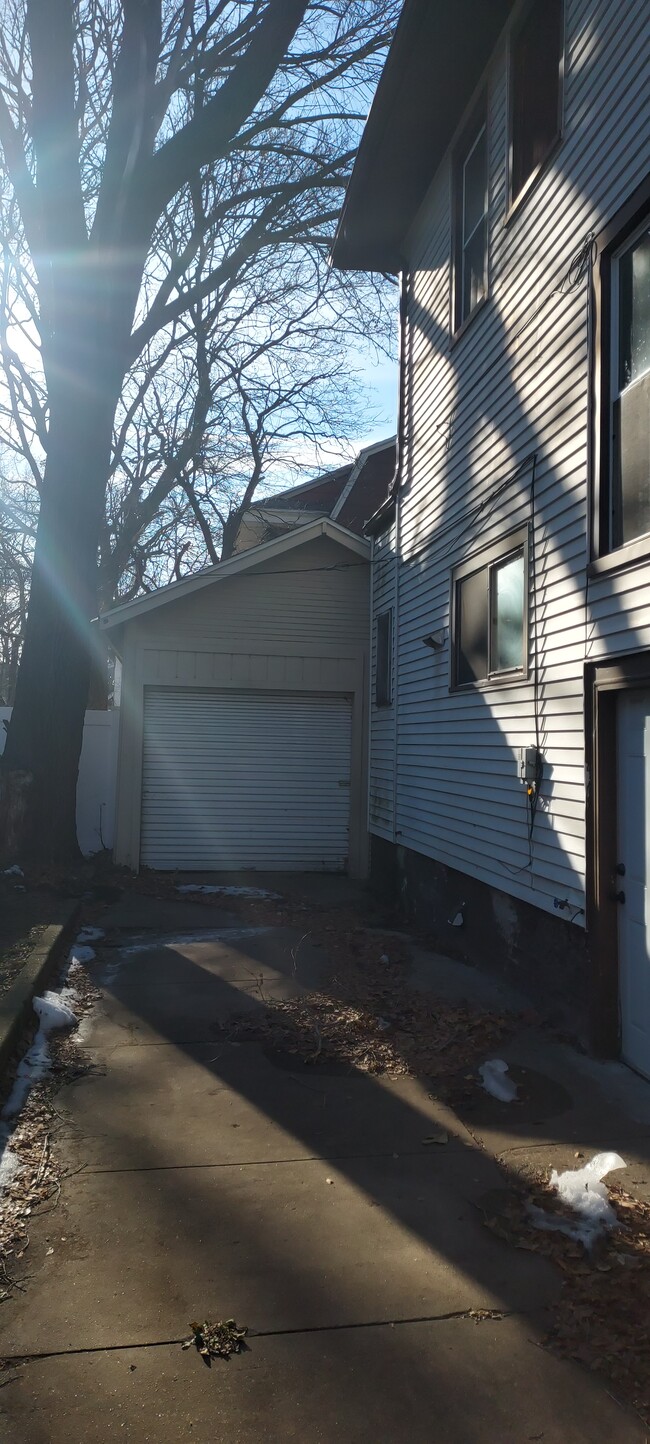 730 Ashland Ave in Rockford, IL - Building Photo - Building Photo