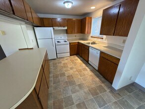 2843 NE Purcell Blvd in Bend, OR - Building Photo - Building Photo