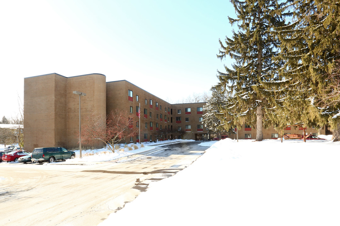 Serenity Place Apartments in Grand Ledge, MI - Foto de edificio