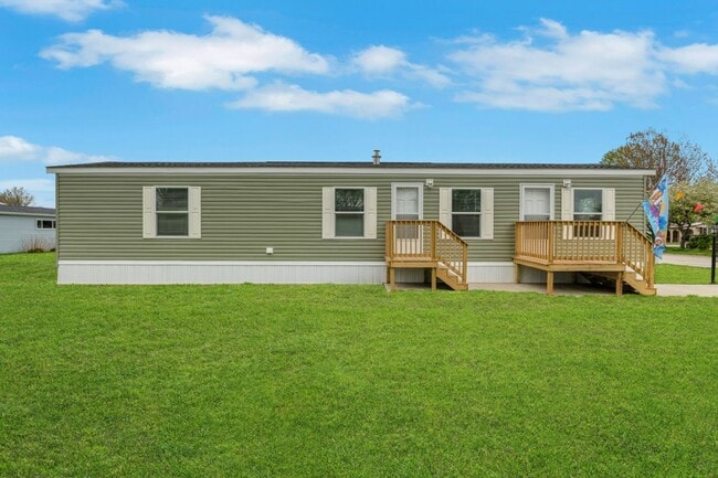 5075 Canterbury Ave in Portage, IN - Building Photo - Building Photo