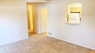 6850 Sharlands Ave. in Reno, NV - Foto de edificio - Building Photo