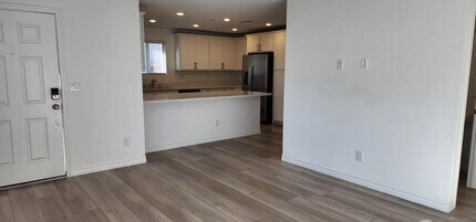 10713 Norfolk View Ct in Las Vegas, NV - Building Photo - Building Photo
