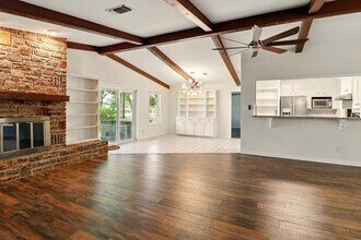 505 Silver Spur in Horseshoe Bay, TX - Building Photo - Building Photo