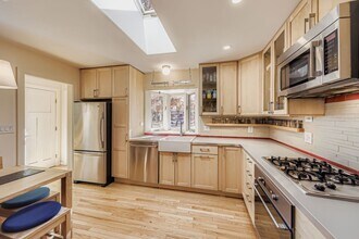 2425 Dartmouth Ave in Boulder, CO - Building Photo - Building Photo