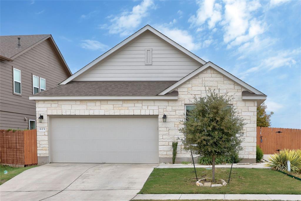 613 Falkland Trace in Pflugerville, TX - Building Photo