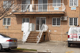 14 Bay 47th St in Brooklyn, NY - Building Photo - Building Photo