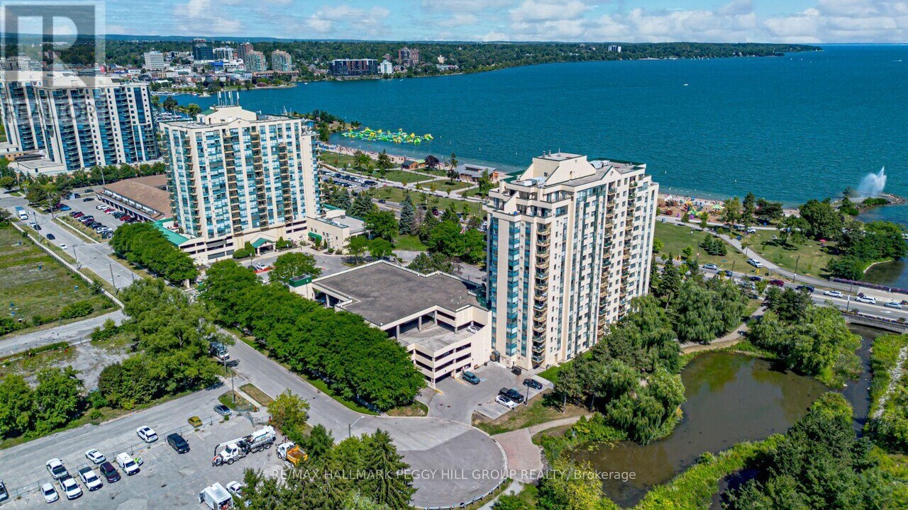 75 Ellen St in Barrie, ON - Building Photo