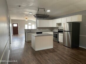 509 N Iola Ave in Lubbock, TX - Building Photo - Building Photo
