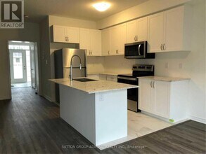 12 Bobolink Dr in Wasaga Beach, ON - Building Photo - Building Photo