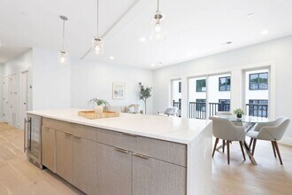 21 Glen Rd in Boston, MA - Building Photo - Building Photo