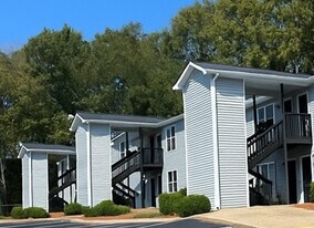 Gastonia Groves in Gastonia, NC - Building Photo