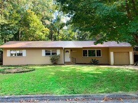 3027 NW 1st Ave in Gainesville, FL - Building Photo