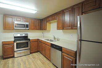 5028 9th Ave NE in Seattle, WA - Building Photo - Building Photo