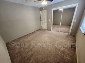 4832 Pine Ridge Ct in Terre Haute, IN - Building Photo - Building Photo