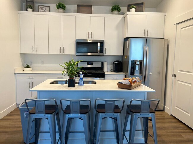 property at 471 W 15 S
