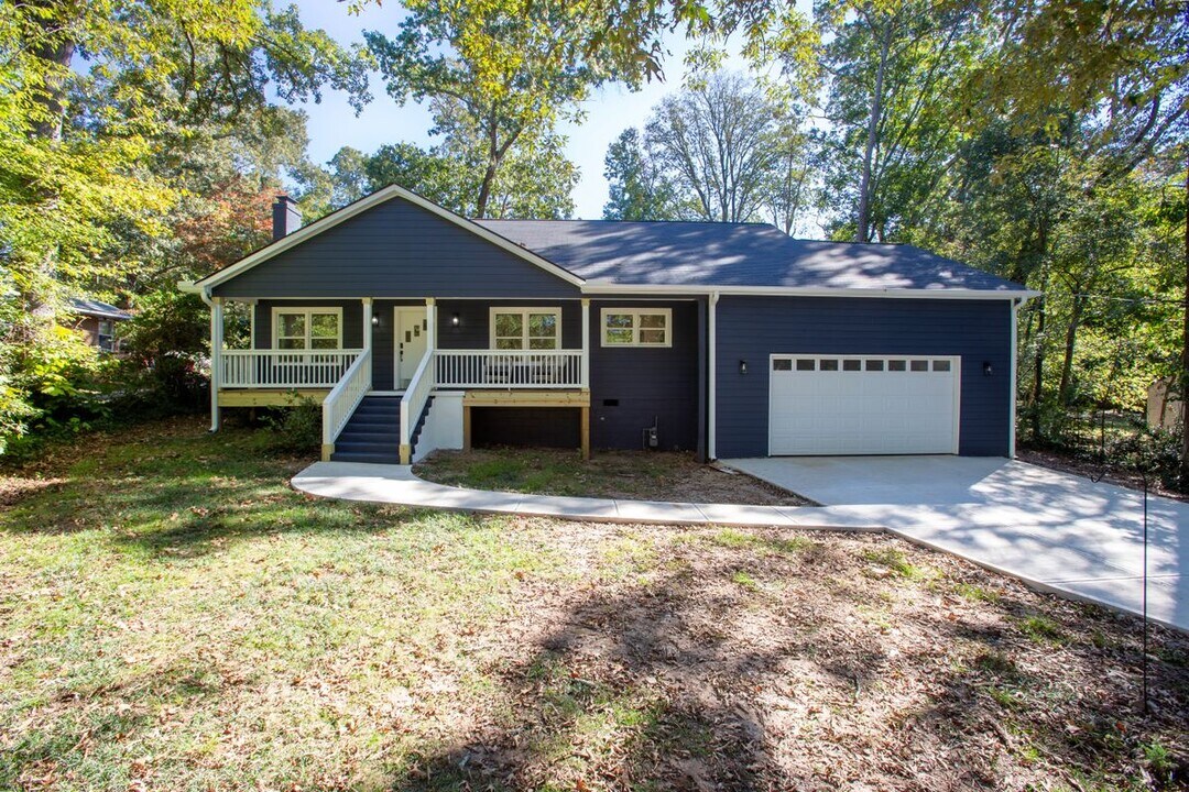 1342 Carter Rd in Decatur, GA - Building Photo