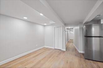 3751 N Clifton Ave in Chicago, IL - Building Photo - Building Photo